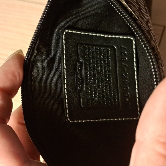 Coach signature black & Grey canvas coin wristlet - Picture 5 of 5